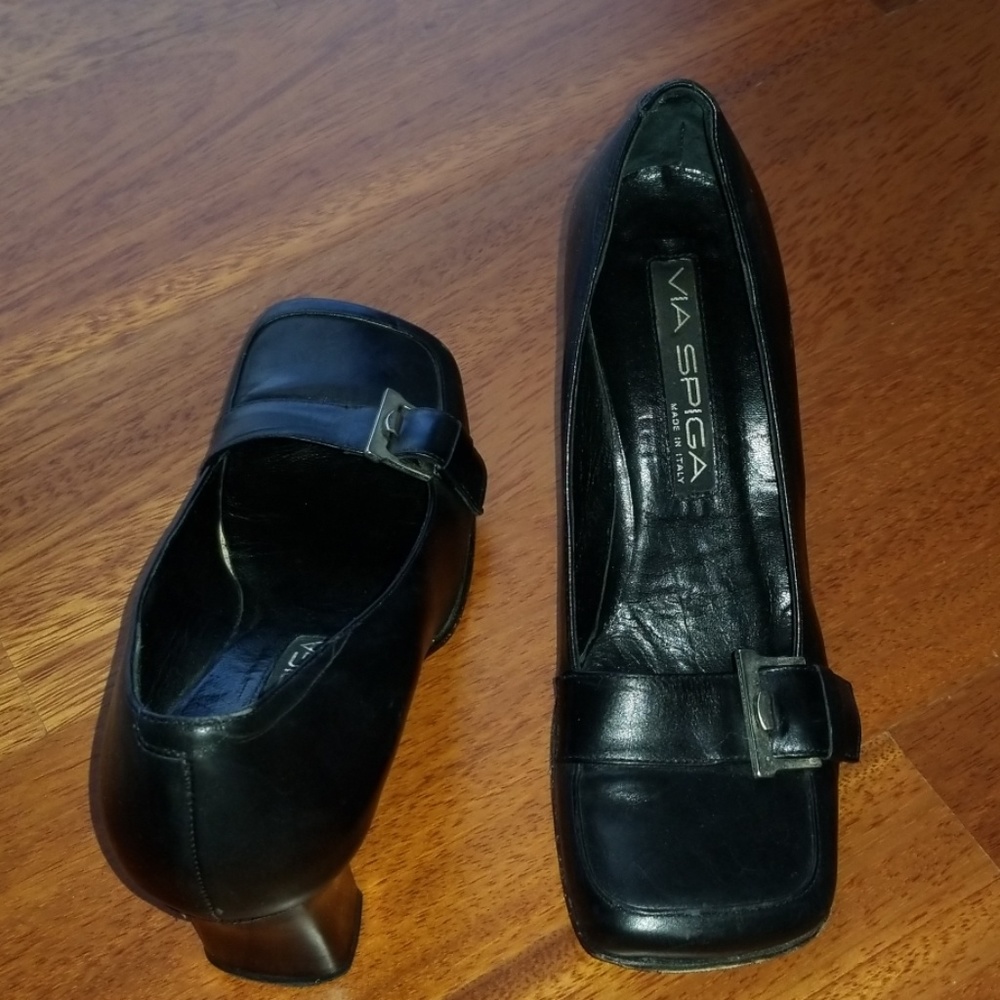 Via Spiga Black pumps